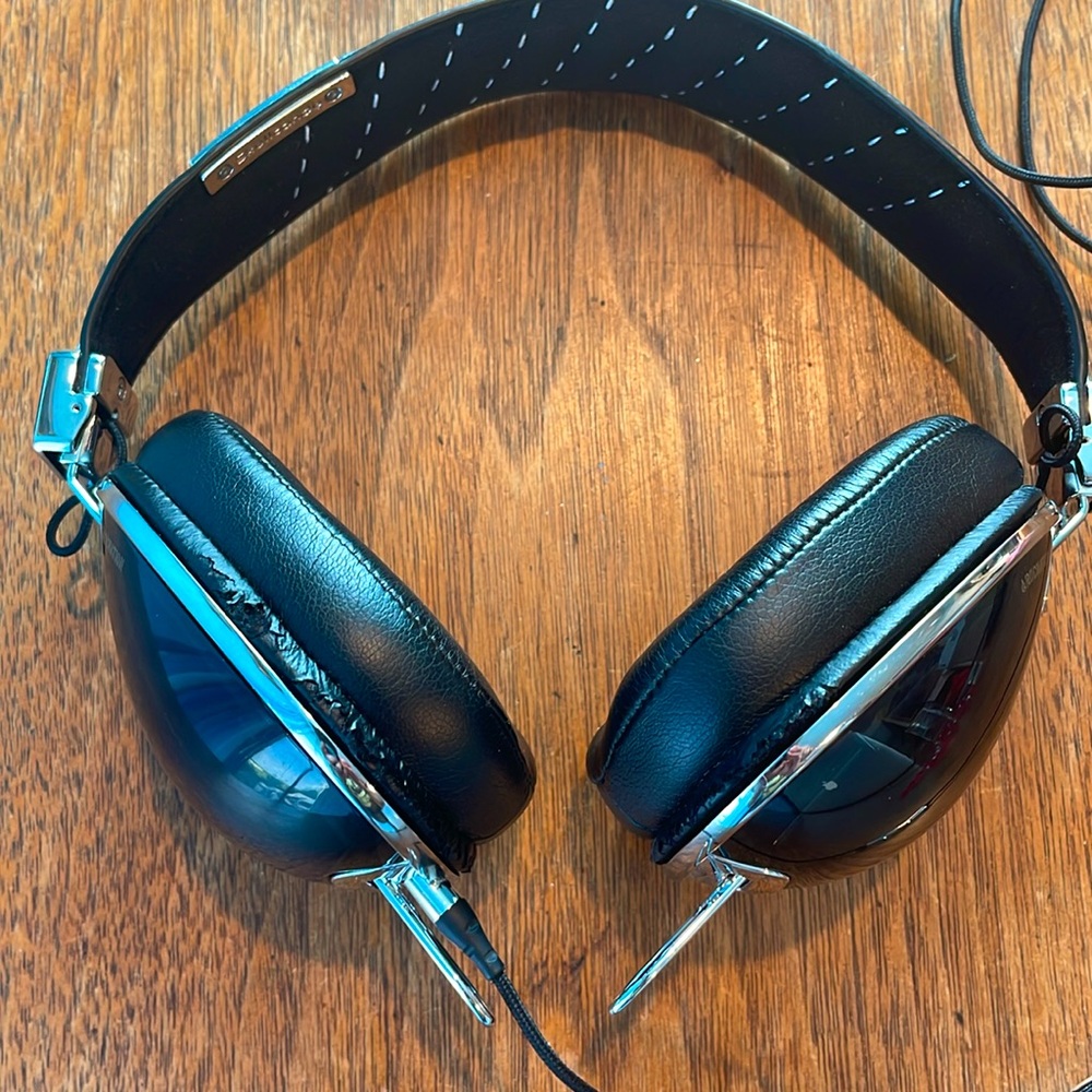 Skullcandy Aviator headphones ROCNATION - Picture 4 of 10